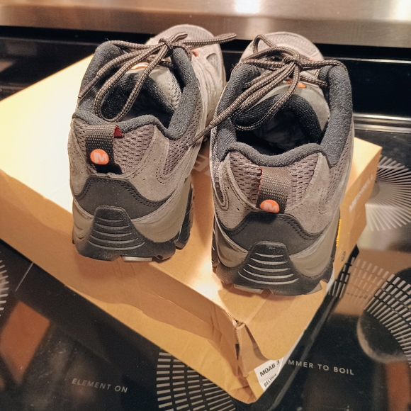 Merrell Men's Gray Hiking Shoes - Picture 5 of 9